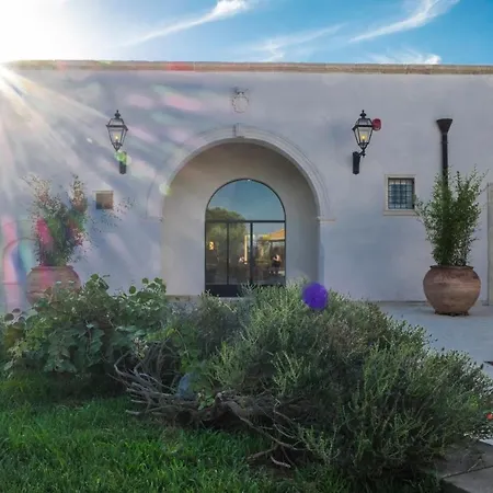 Masseria Donna Huga Villa *