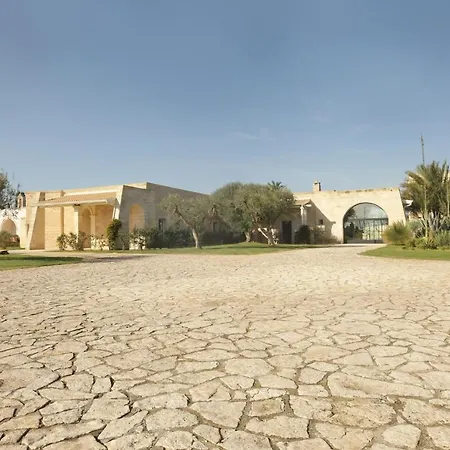 Masseria Donna Huga *